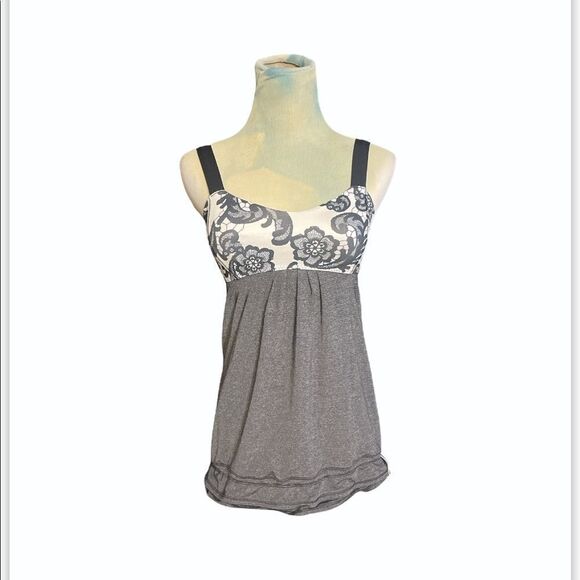 Lululemon tank top 4 (5001) - Picture 1 of 9